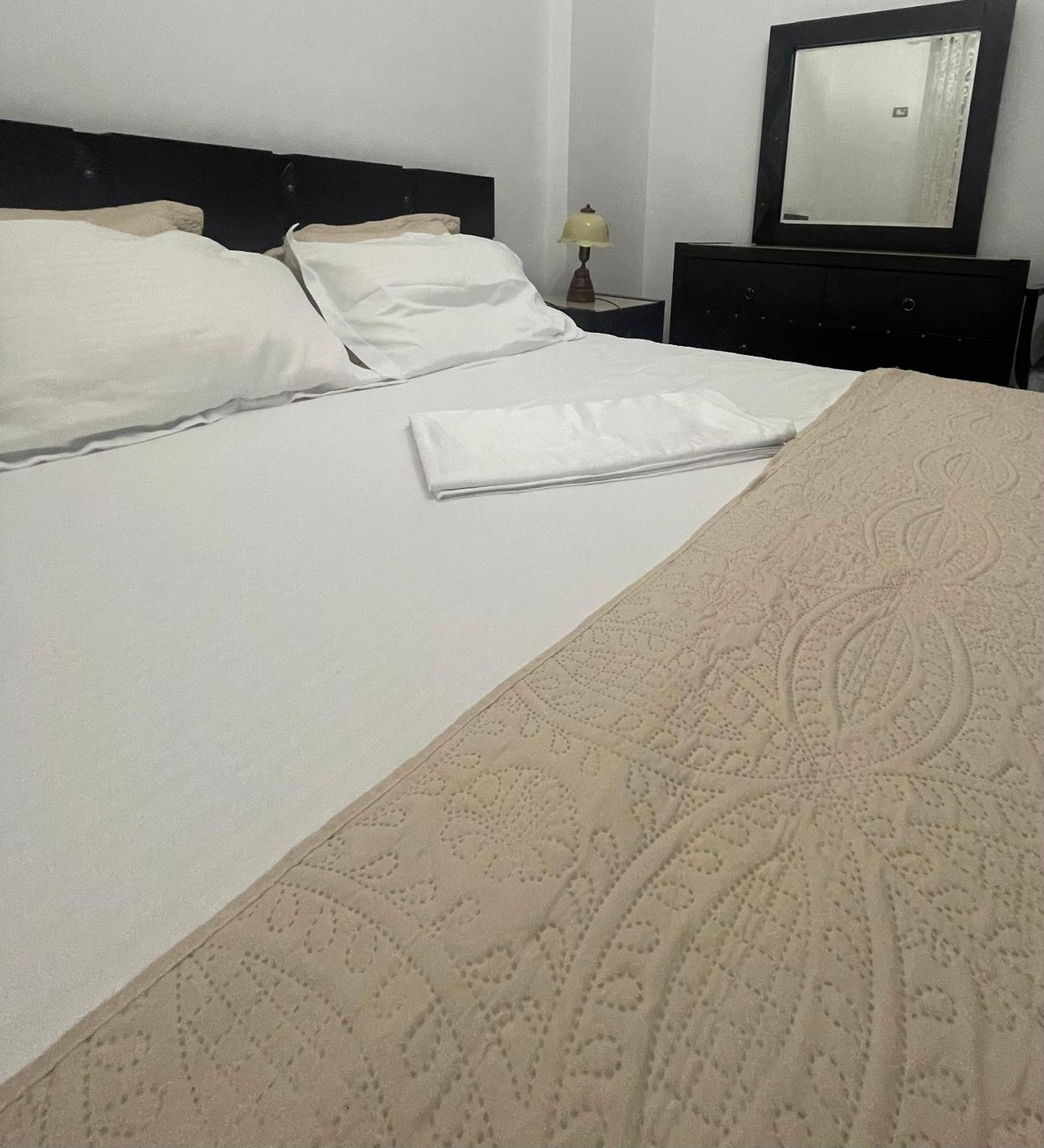 Seaview Golden Penthouse Apartment Sarande Ngoại thất bức ảnh