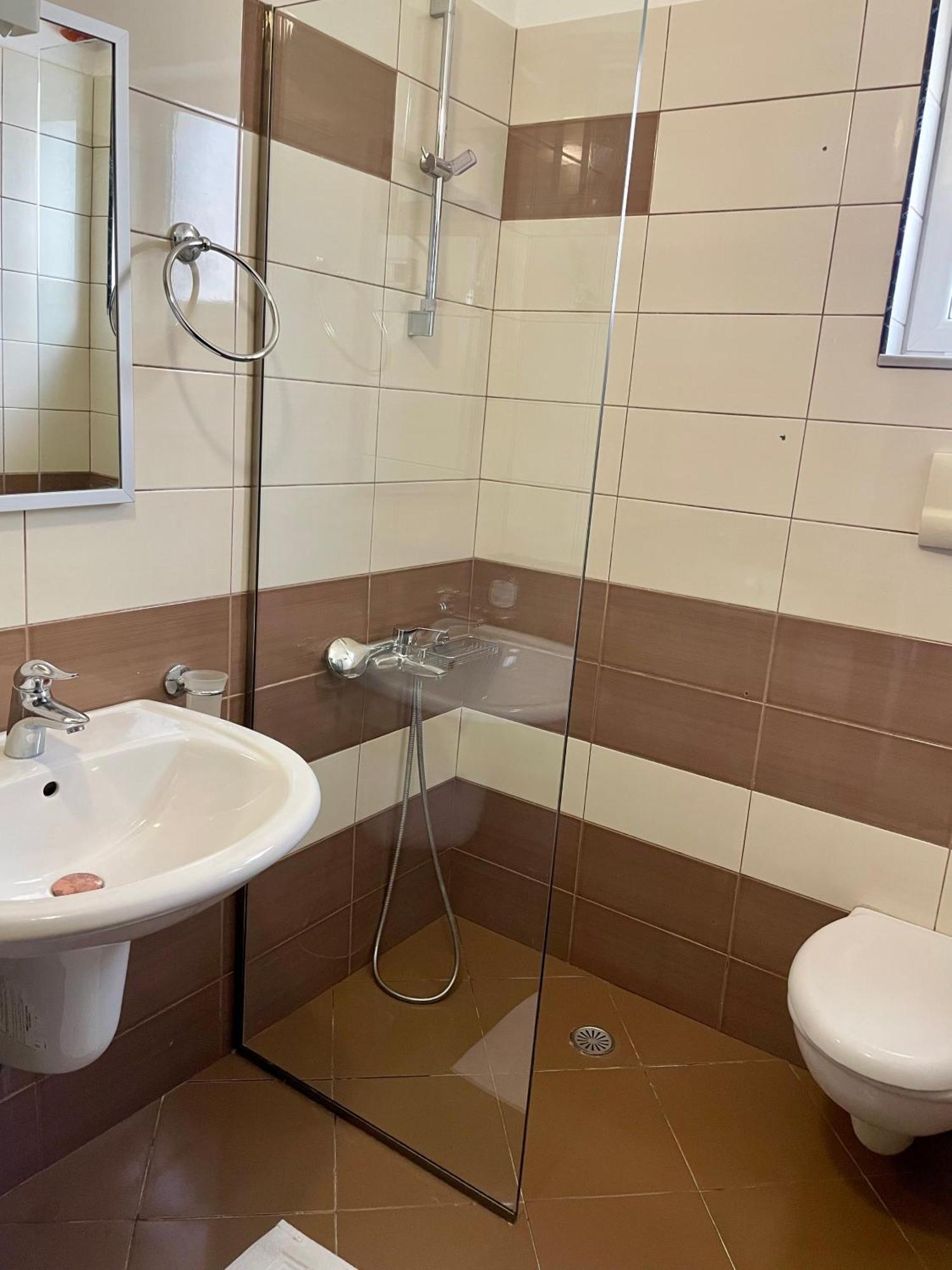 Seaview Golden Penthouse Apartment Sarande Ngoại thất bức ảnh